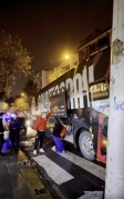 "Qalatasaray"ın komandanı daşıyan avtobusuna kartof-soğan yüklədilər - FOTO
