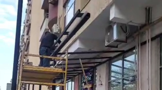 Yasamalda səkiyə qanunsuz müdaxilə aradan qaldırıldı - FOTOLAR  