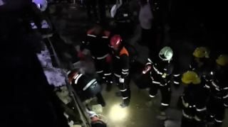 Bakıda mağazada uçqun: Qadın dağıntılar altında qaldı - Hadisə yerindən GÖRÜNTÜLƏR   - VİDEO