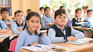 Məktəbli geyimləri ilə bağlı AÇIQLAMA: 3 ildən sonra... 