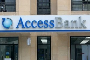 “Accessbank” Tovuzda krediti borcludan deyil, zamindən alır