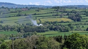 Uelsdə avtomobil yoluna təyyarə düşüb