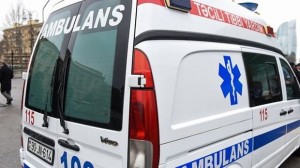 Bakı metrosunda gənc oğlan huşunu itirdi