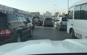 Avtoqəza nəticəsində yol bağlanıb - Sumqayıtda