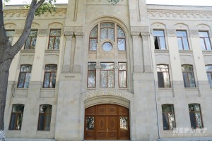 Bakıda xəstəxanaya yerləşdirilən tələbə qızlar evə buraxılıb