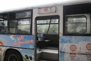 165 nömrəli avtobusun  "qoçu" sürücüsü - VİDEO