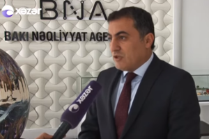 Yolda hərəkəti iflic edən sürücü cərimələndi  - VİDEO