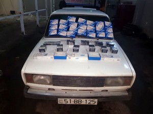 Avtomobildən 2400 ədəd qanunsuz siqaret aşkarlanıb