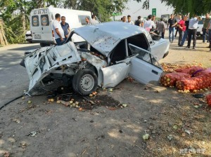 Tovuzda avtomobil qəzası: xəsarət alanlar var