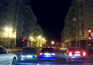 Bakının mərkəzində "07" sürücüsündən təhlükəli ŞOU  - VİDEO