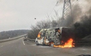 Bərdədə mikroavtobus yandı