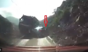 Əcəl adamı dağ başında yaxalandı - VİDEO