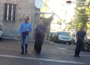 Polis komandanı vəzifə səlahiyyətlərini aşmaqda ittiham olunur