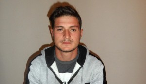 Evdən 1600 manat oğurlayan şəxs saxlanılıb - FOTO