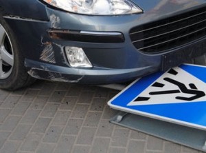 Paytaxtda 19 yaşlı qızı maşın vurub