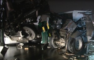 Bakı-Quba yolunda yük maşını aşdı: digər avtomobillərə ziyan dəyib