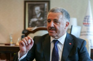 Nazir: “Bakı-Tbilisi-Qars dəmir yolu regionun inkişafına imkan yaradır”