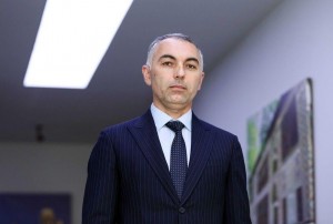 İctimai nəqliyyatda sosial məsafənin qorunmaması virusun yayılmasına səbəb olur                    - RƏY​