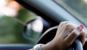 Yevlaxda qadın sürücü qəza törədib, xəsarət alanlar var