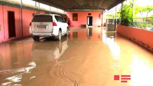 Rayonlarda çayın daşması fəlakət yaşatdı - FOTOLAR