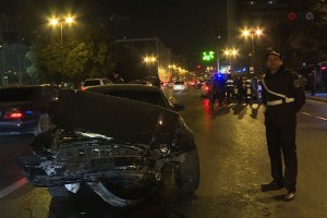 “Mustanq” “Hyundai”la toqquşdu: yaralılar var - VİDEO