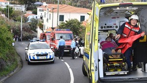 Uşaqların da olduğu turist avtobusu yanıb - VİDEO