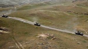 Təlimə cəlb edilmiş tank bölmələri tapşırıqları yerinə yetirirlər - VİDEO - FOTO