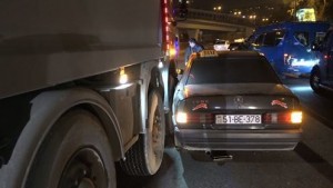 Ani diqqətsizlik sürücünü yolda qoydu - VİDEO