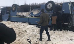 Şagirdləri daşıyan avtobus aşdı: 7 ölü - FOTO