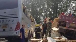Sərnişin avtobusu yük maşını ilə toqquşdu: 36 ölü, 36 yaralı - FOTO
