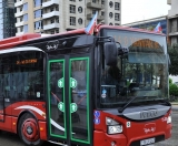 Avtobuslar bayraqlarla bəzədildi - Bakıda