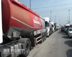 Azərbaycan-Gürcüstan sərhədində tıxac yaranıb - FOTO