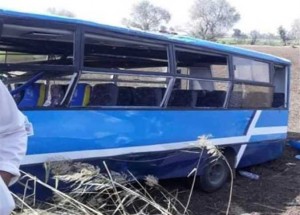 Sərnişin avtobusu aşdı: 19 yaralı - FOTO