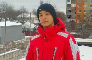 Dəhşətli hadisə: yeniyetmə özünü 14 mərtəbədən atdı – VİDEO (+18)