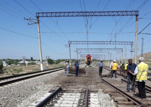 Dəmir yollarında yeni yoldəyişənlər quraşdırılır - FOTO