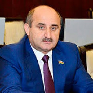 “Bu nankorlar uzun illərdir ki, Oqtay Gülalıyevlə bir yerdədirlər”  - Çingiz Qənizadə 