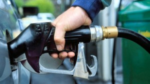 Özbəkistanın bölgələrində benzin qıtlığı yaranıb