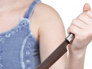 Yaşlı kişi məşuqəsi tərəfindən bıçaqlanıb - Bakıda