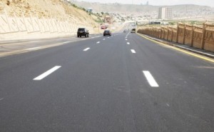 DİQQƏT!                 Bu yolda hərəkət məhdudlaşdırılır   - FOTO