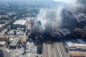 Yük maşını partladıldı: 2 ölü, 100-dən çox yaralı
