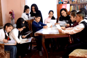 Müəllim ailəsi nümunəvi vətənpərvər addım atdı - VİDEO