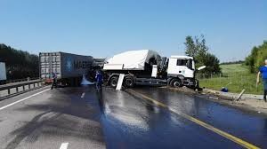 Yük maşını FHN-nin bir neçə nəqliyyat vasitəsinə çırpıldı: 5 yaralı - VİDEO