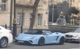 Bakıda peyda olan «Lamborghini Gallardo» kimindir? - VİDEO