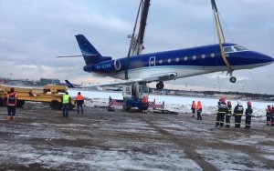 Qəzaya düşən təyyarənin evakuasiya videosu - 3-ü azərbaycanlı imiş...