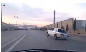 Bakıda saxta nömrə ilə avtoxuliqanlıq edən sürücü - VİDEO