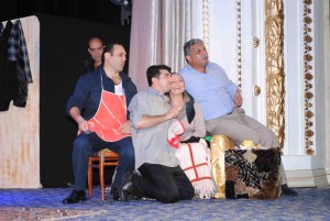 Teatrdan əsgər anasına sürpriz - FOTO