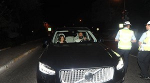 Yol polisi məşhur aktyorları gecəyarı bu vəziyyətdə saxladı – FOTO