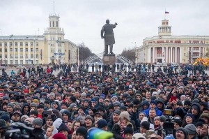 Şok: Kemerovo ayağa qalxdı: Yanğında 400 nəfər ölüb – VİDEO