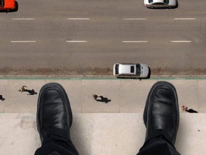 56 yaşlı kişi özünü 14-cü mərtəbədən atıb - Sumqayıtda