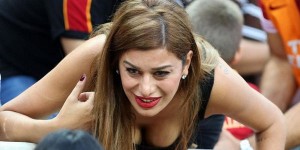 “Ərim telefonda oyun oynadığına görə uşağımız olmur” – FOTO